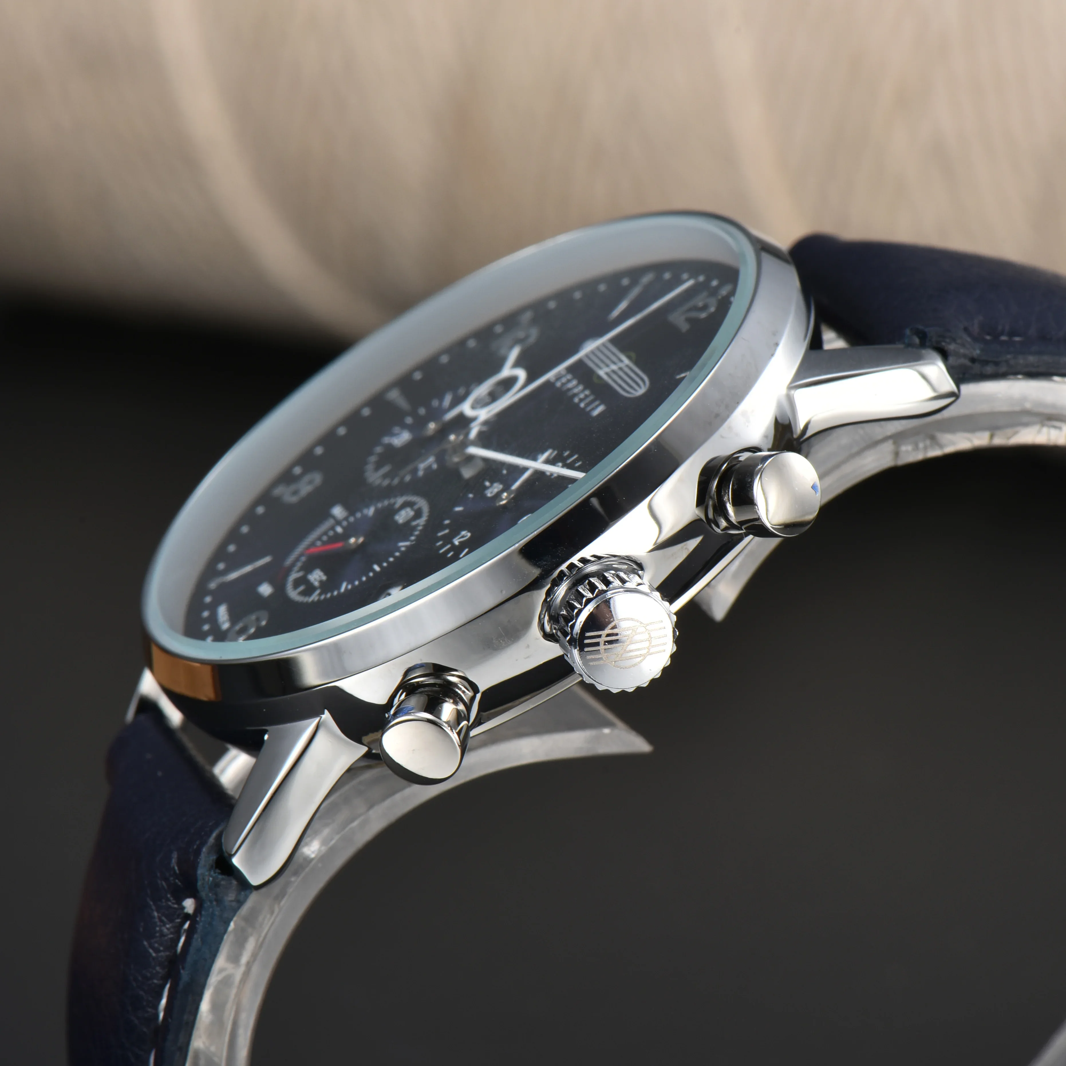 2026 Hindenburg Zeppelin 8086- - огляд і ціна Smartwatch Watches Digital