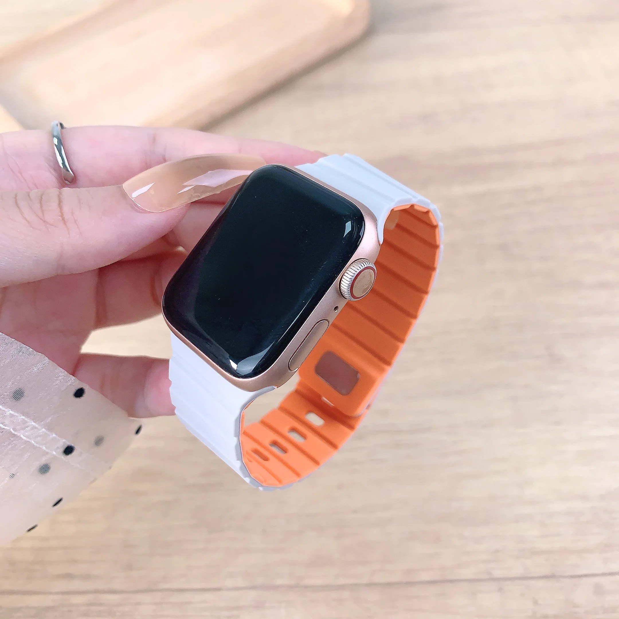 Magnetic Silicone Strap for Ap - огляд і ціна Smartwatch Apple Watches For Men